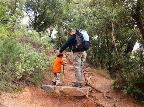 Excursió a La Mola pel camí dels Monjos